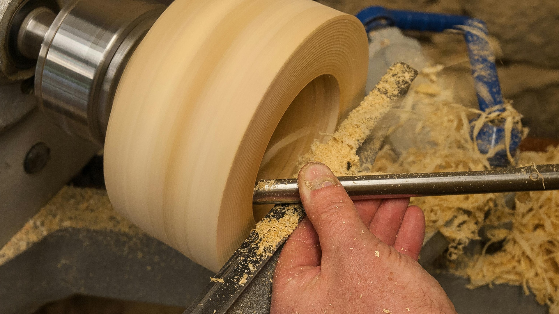 lathe tool hollowing out a bowl