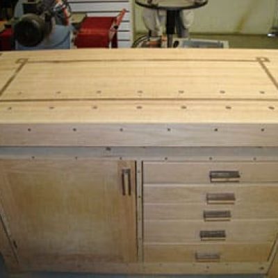 joint making wooden work bench